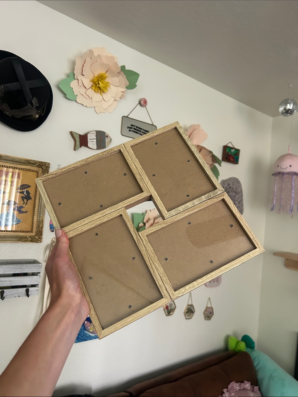 4-photo photo frame